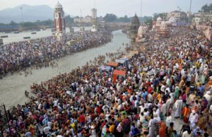 Hindu devotees gather on the banks of the River Ganges to take holy dips on the auspicious occasion of Somvati Amavasya in Haridwar, India, Monday, May 18, 2015. Somvati Amavasya is the no moon day that falls on a Monday in a traditional Hindu lunar calendar. It is a rare occurrence in a year and is considered highly auspicious. (AP Photo/Sandeep Sharma)
